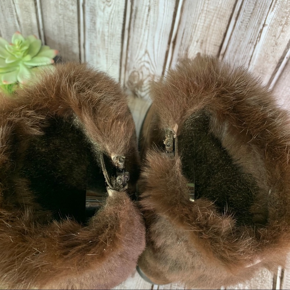 STUART WEITZMAN Luxury Warm Winter Fur Cuffed Chocolate Suede Flat Boots, 7 - Picture 16 of 16
